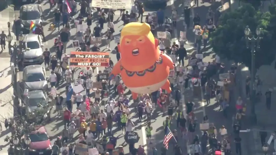 Contre la guerre et les dérives sécuritaires : Le mouvement No Kings bat le pavé aux USA