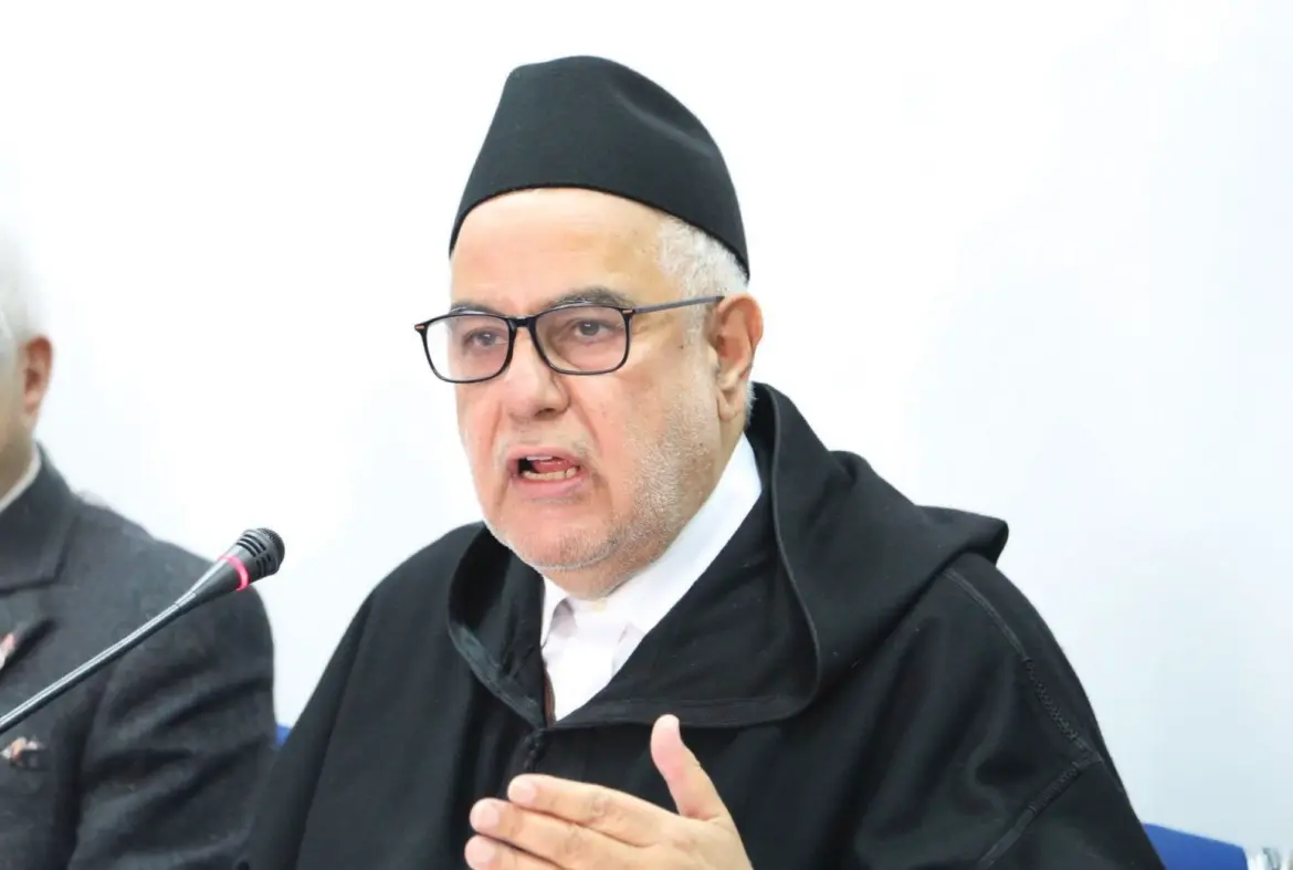 En prévision à un retour sur les devants de la scène : A. Benkirane appelle les siens à composer avec « le contrôle » et « la rente »