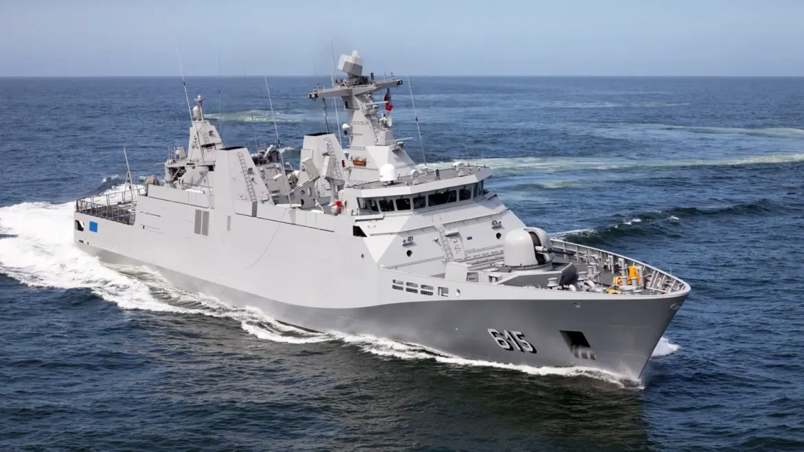 Défense : Le patrouilleur Moulay El Hassan 1 regagne Cadix après des essais