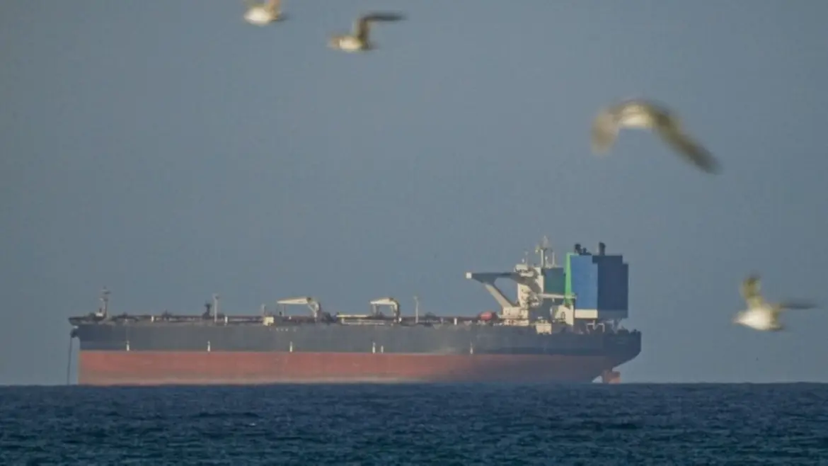 La tension reprend entre Américains et Iraniens : Téhéran bloque le détroit d’Ormuz en riposte aux intimidations de D. Trump