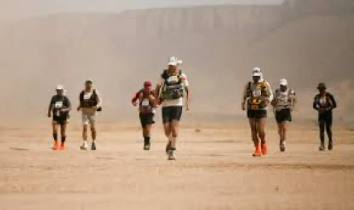 Marathon des Sables : Marocains et Français se disputent le podium de la 1ère étape