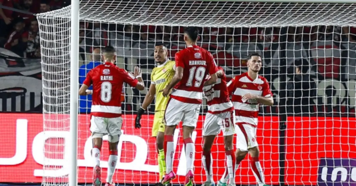 Hooliganisme : 22 arrestations dans les incidents du match WAC contre l’Ittihad Yaacoub El Mansour