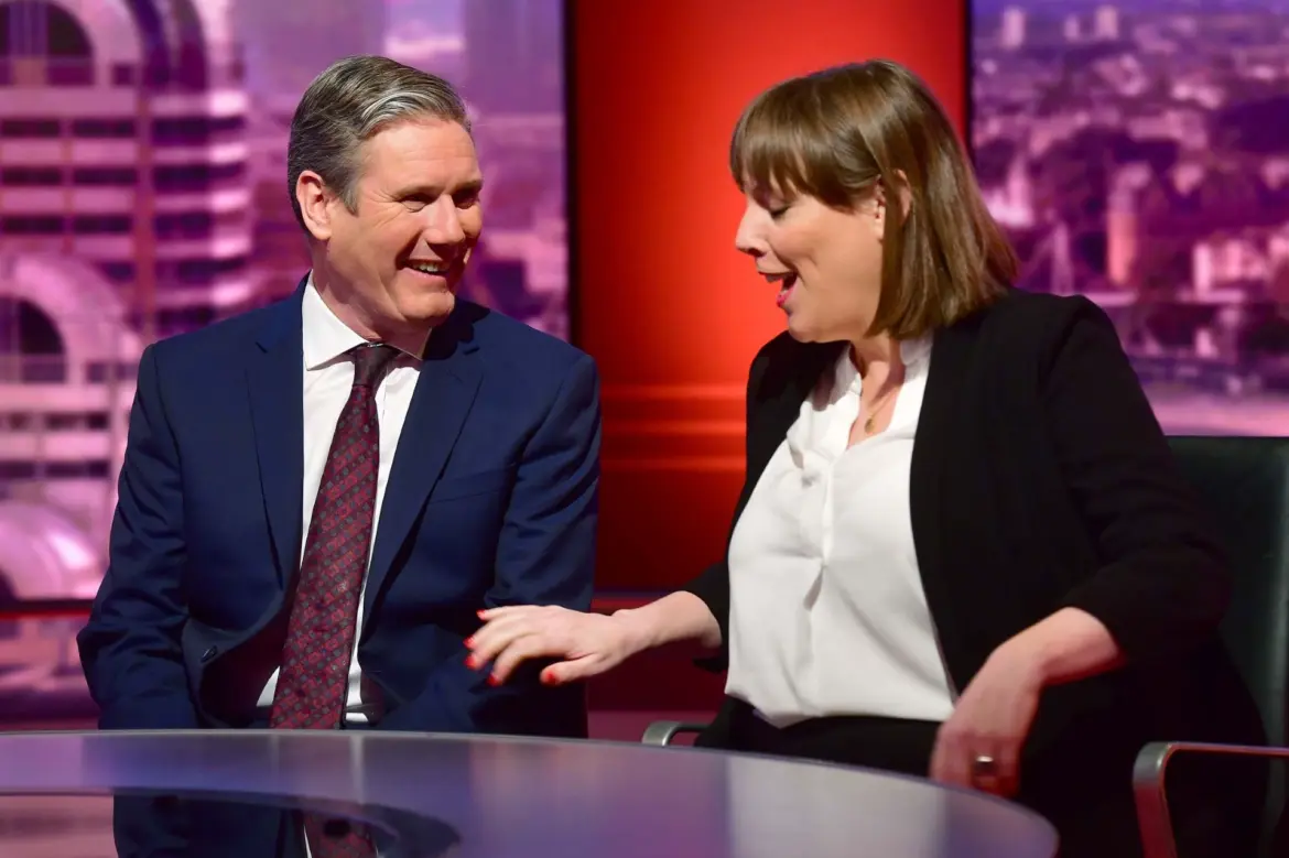 A Londres, le pouvoir de K. Starmer fragilisé : Deux ministres quittent le gouvernement