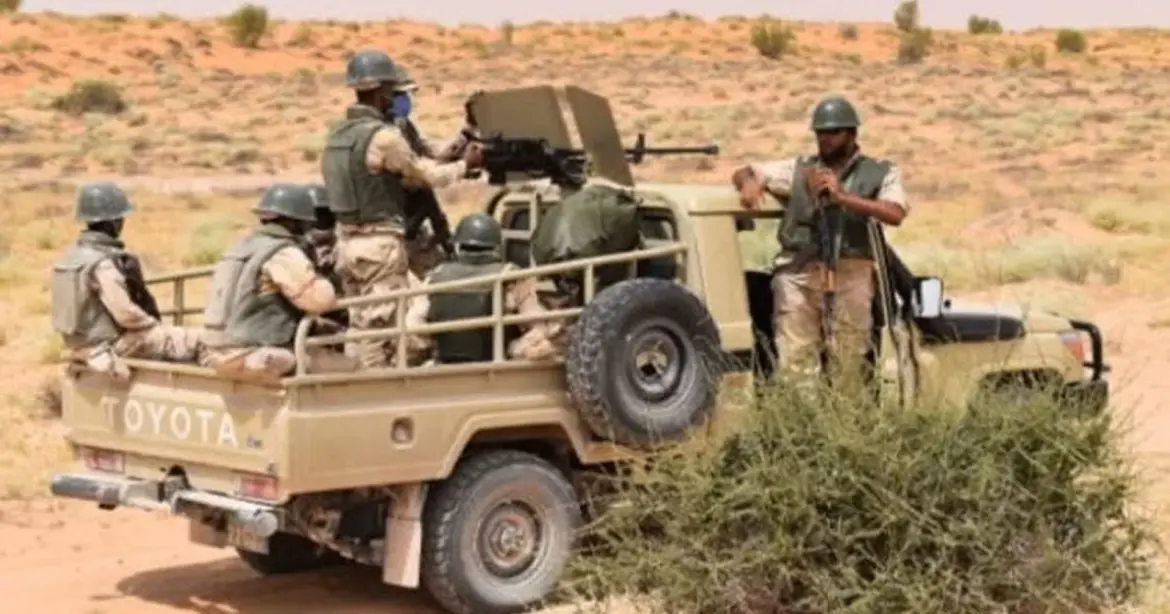 Mur des sables : L’armée mauritanienne somme les orpailleurs de vider les lieux