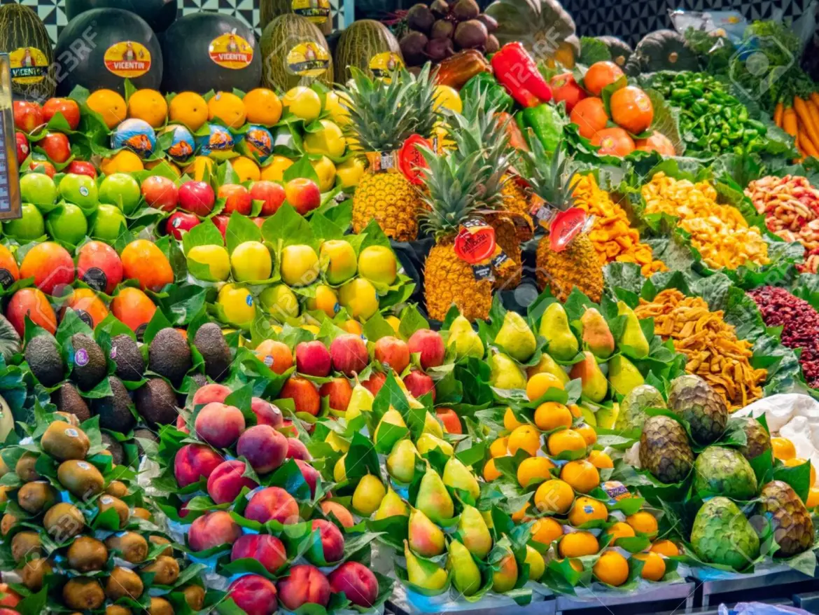 Fruits exotiques importés : Les mangues et goyaves atteignent des sommets