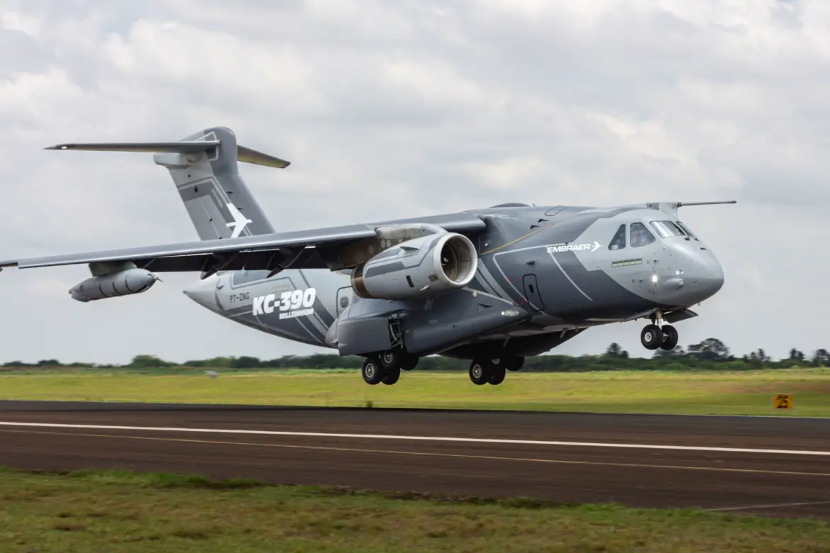 Défense : Embraer tente de séduire le Maroc