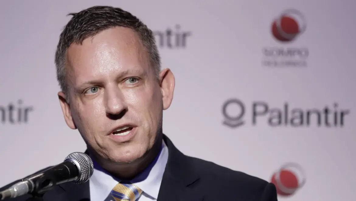 Dialog se réunit à Dublin : La « société secrète » de P. Thiel mise à nue