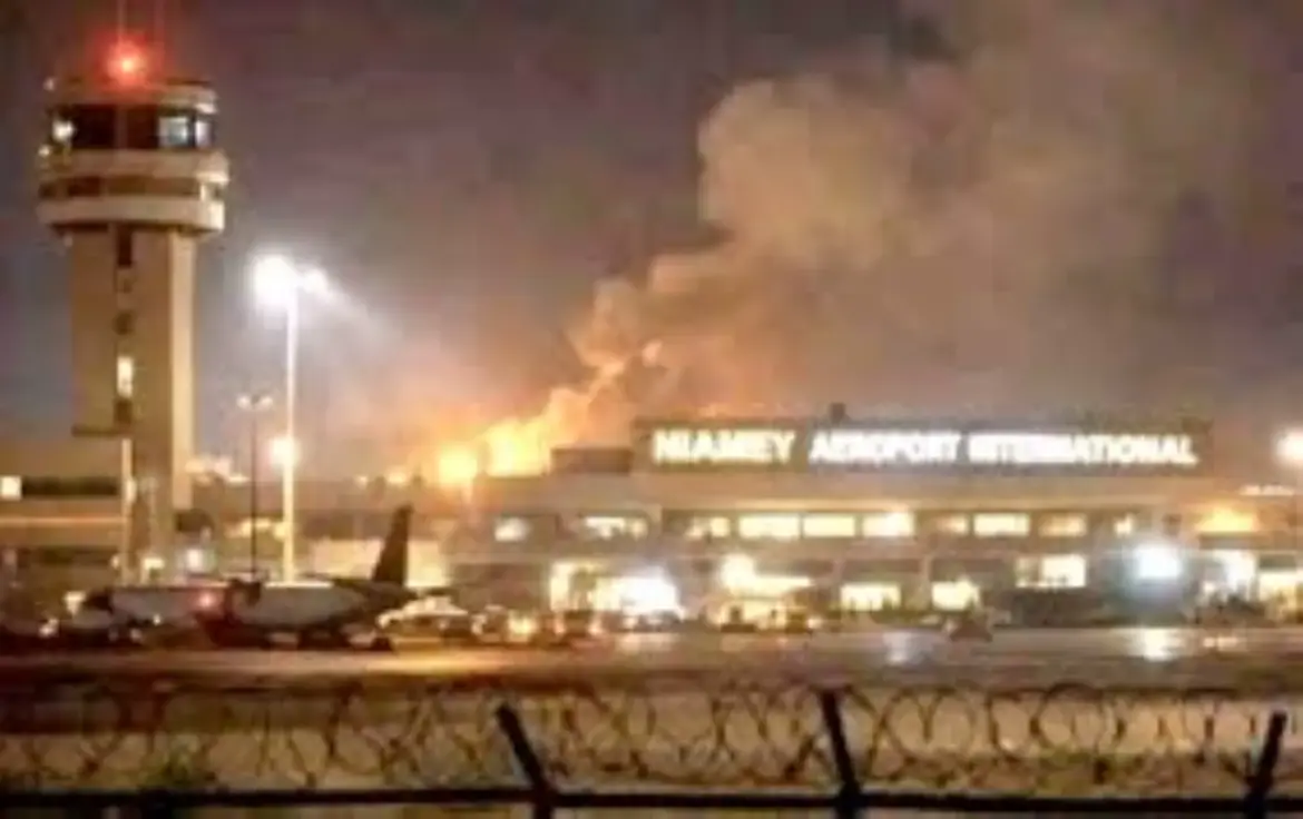 Nouvelle attaque dans la capitale du Niger : L’attaque de l’aéroport de Nimamey a fait plus de 30 morts
