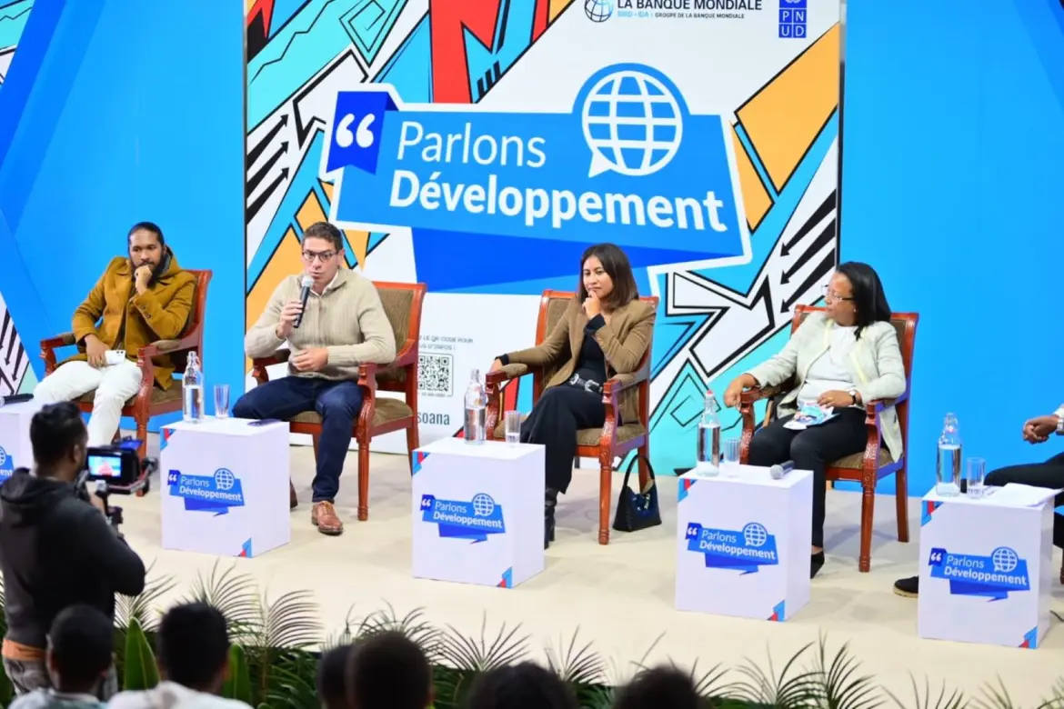 « Parlons développement » : L’emploi a dominé les travaux de cette initiative de la Banque mondiale