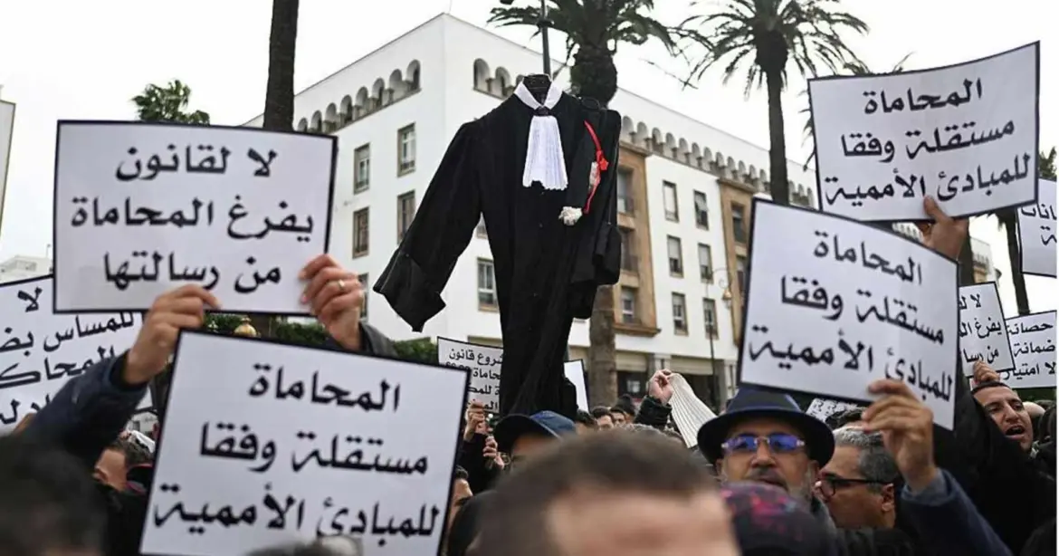 Le torchon brûle toujours entre la Justice et les avocats : La majorité au parlement rejette le renvoi du projet de réforme proposé par l’opposition