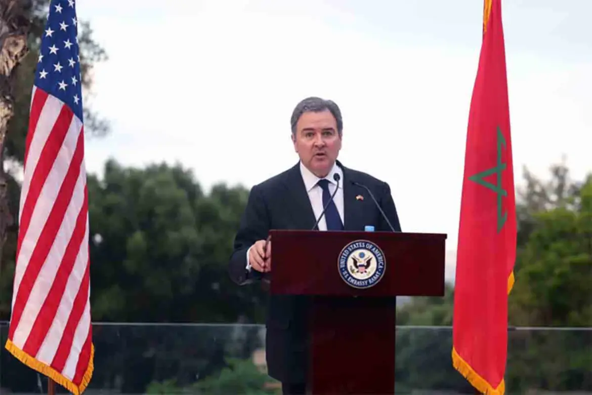 Marocanité du Sahara : D. Buchan remet une couche