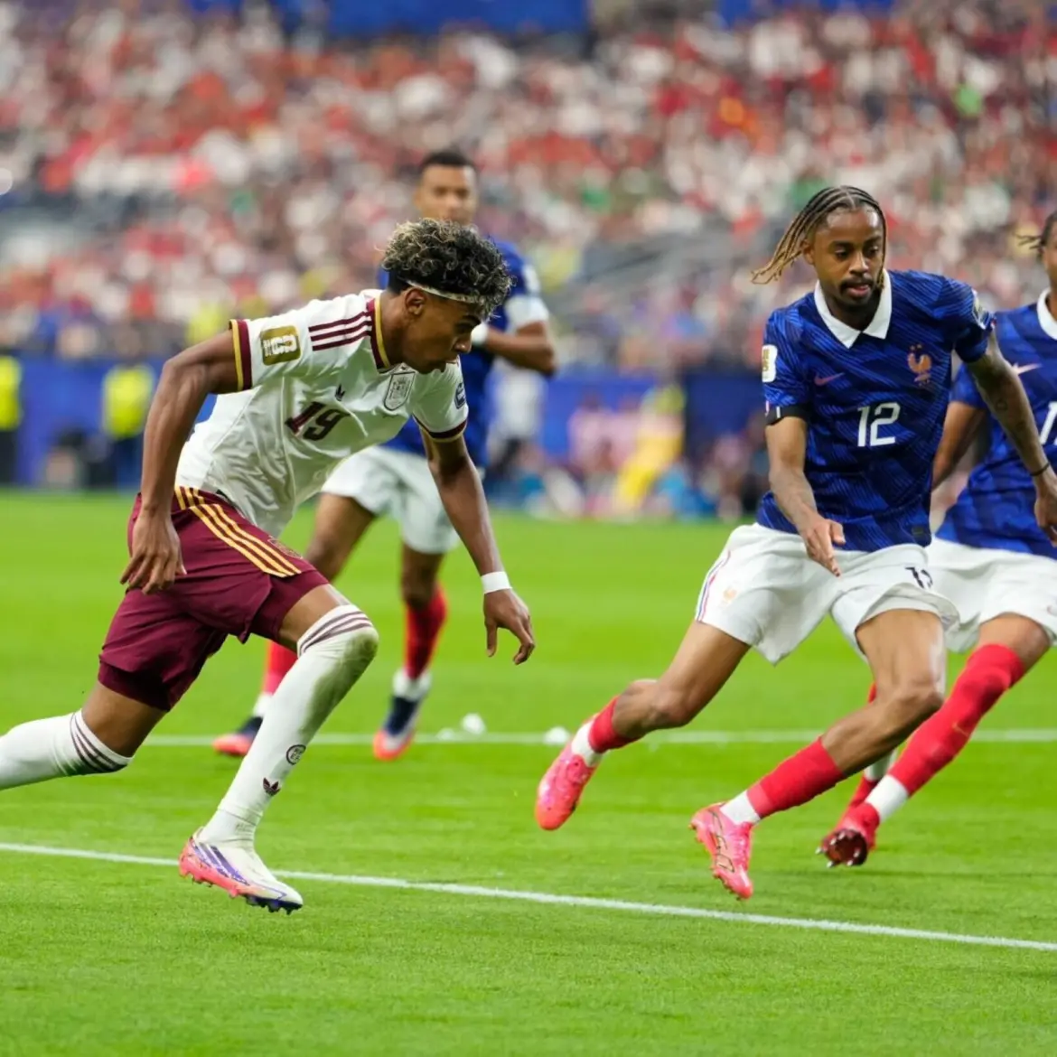MONDIAL 2026 : La Roja écarte les Bleus !