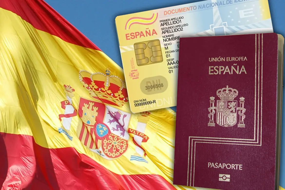 Les Marocains en Espagne ont déposé près de 157 000 demandes Dans le cadre de la procédure exceptionnelle de régularisation des migrants, les Marocains en Espagne ont déposé près de 157 000 demandes représentant 13,4% des 1 174 978 dossiers soumis. Avec ces chiffres, le Maroc se place en deuxième position, derrière la Colombie, selon les données officielles du ministère espagnol de l’Inclusion, de la Sécurité sociale et des Migrations.
