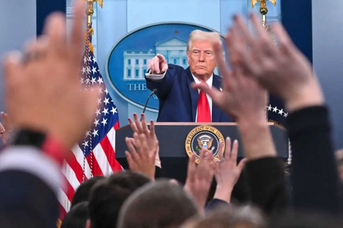 Accès des médias à la Maison Blanche : D. Trump serre la vis et se fait lyncher