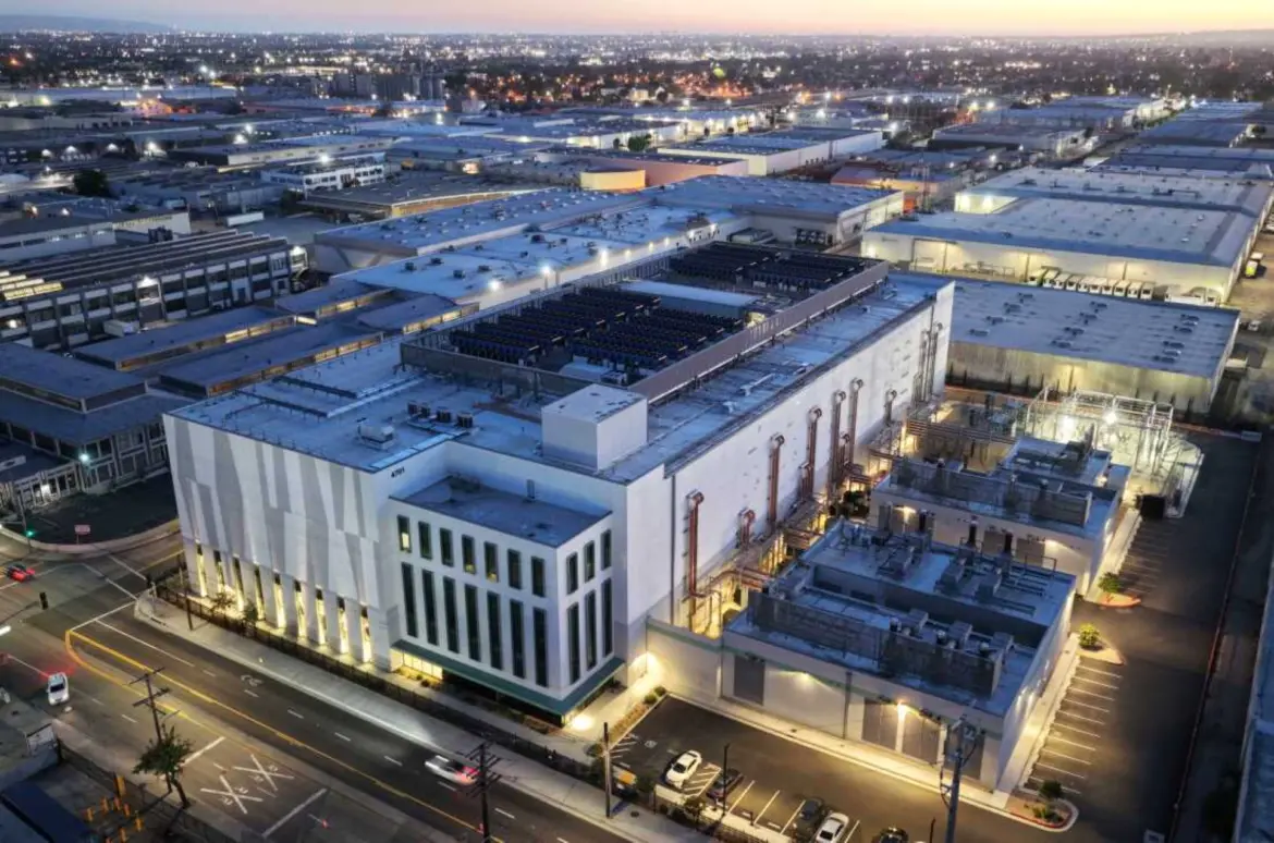 Explosion de l’IA et des data center : L’humanité en danger…