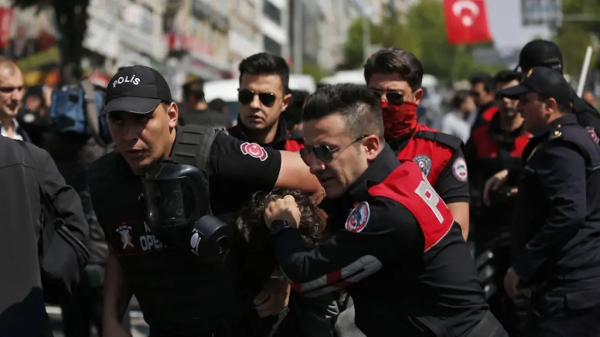 Réseau d’escroquerie lié à Israël en Turquie : Des Marocains dans le filet des sécuritaires turcs