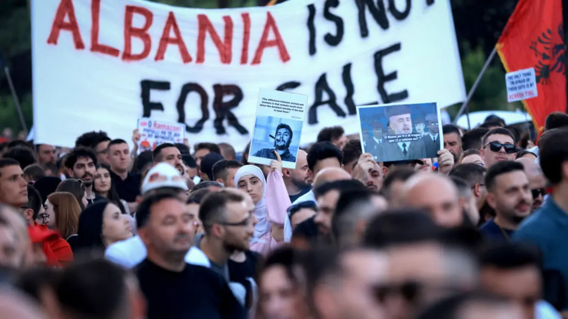 Emeutes en Albanie : La corruption du système dénoncée