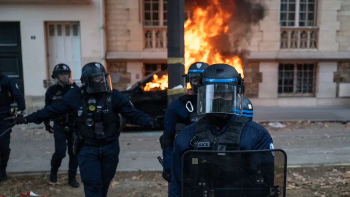 Emeutes en France : La carte de la mise sous cloche de LFI mise sur la table !