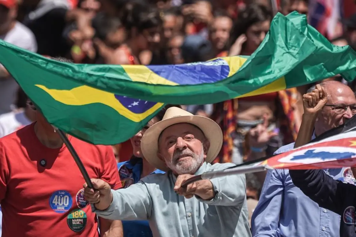 Présidentielles au Brésil : F. Bolsonaro et L. Da Silva au deuxième tour…