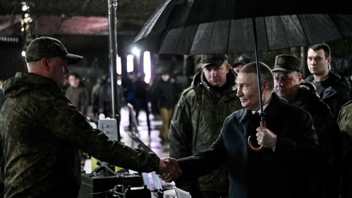 Les exercices « Centre-2026 » sous l’œil de V. Poutine : Un pont sur le Dniepr détruit par une frappe russe à Kiev